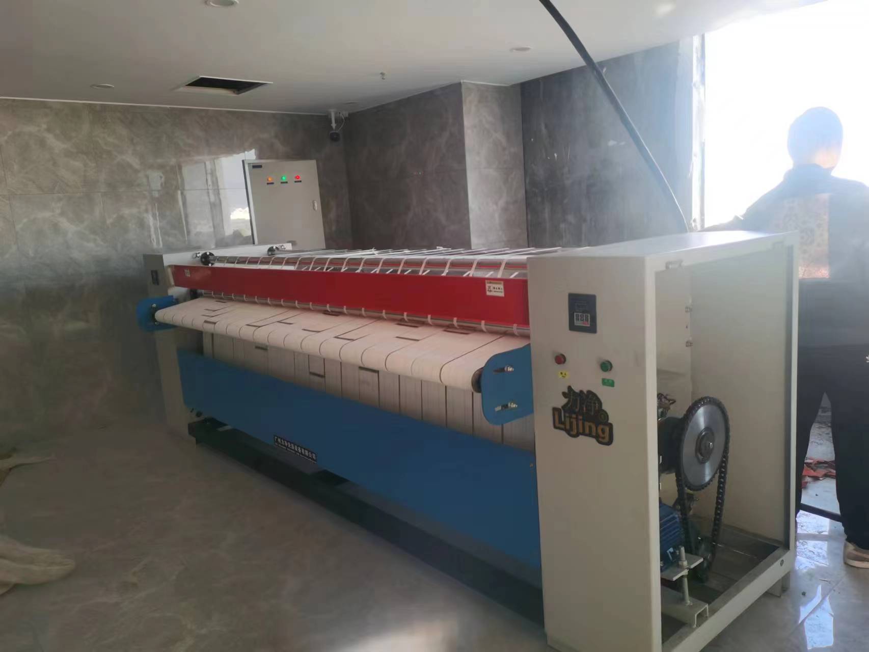 洗衣房烫平机设备